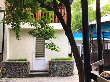 Фотографии Хостелы Park Hostel Osh г. Ош (Киргизия) №1 Фото Хостелы Park Hostel Osh г. Ош 1