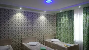 Фото номера Трехместный номер «Комфорт» Гостевой дом Guest House Voyage Osh г. Ош 2