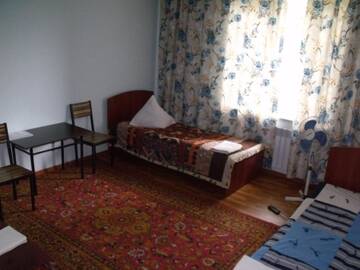 Фото номера Стандартный трехместный номер Хостелы Hostel Visit Osh г. Ош 6