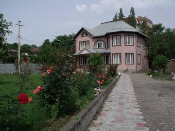 Фотографии Хостелы Hostel Visit Osh г. Ош (Киргизия) №1 Фото Хостелы Hostel Visit Osh г. Ош 1