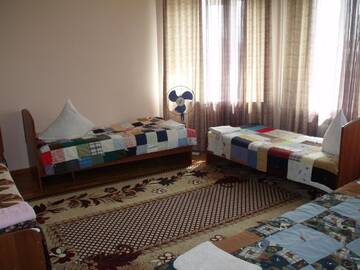 Фото номера Общий 4-местный номер для мужчин и женщин Хостелы Hostel Visit Osh г. Ош 7