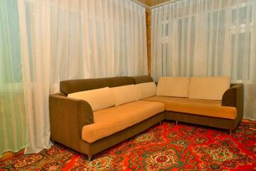 Фото номера Трехместный номер эконом-класса Отели типа «постель и завтрак» Astoria B&amp;B г. Ош 4