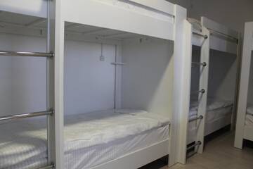 Фото номера Спальное место на двухъярусной кровати в общем номере для мужчин Хостелы Park Hostel Osh г. Ош 6