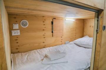 Фото номера Одноместный номер Капсульные отели CAPSULE Hotel г. Ош 17